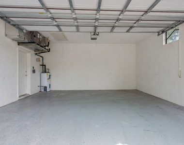 2055 Regents Boulevard - Photo Thumbnail 24
