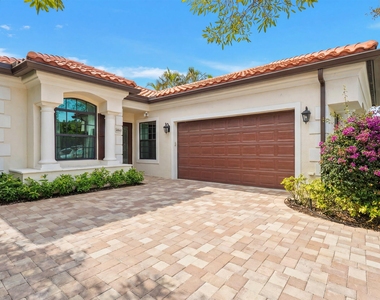 2055 Regents Boulevard - Photo Thumbnail 2