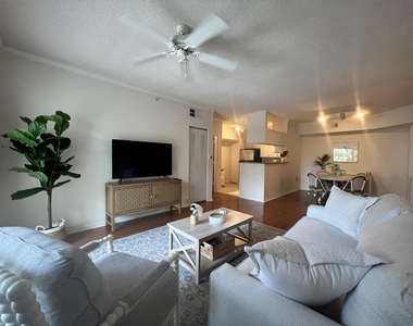 1306 Tuscany Way - Photo Thumbnail 7