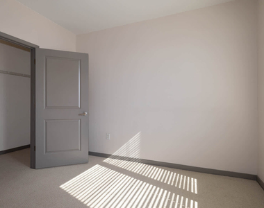 6950 E Chenango Ave - Photo Thumbnail 30