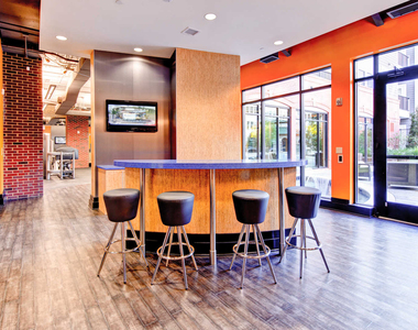 370 E. Diamond Ave - Photo Thumbnail 3