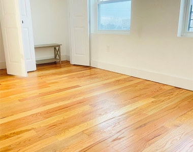 157 Beach 25th - Photo Thumbnail 13