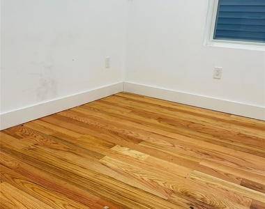 157 Beach 25th - Photo Thumbnail 9