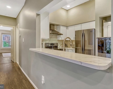 7598 Lakeside Village Drive - Photo Thumbnail 13