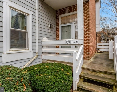 7598 Lakeside Village Drive - Photo Thumbnail 20