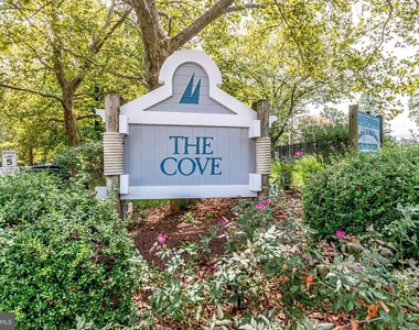 7598 Lakeside Village Drive - Photo Thumbnail 22