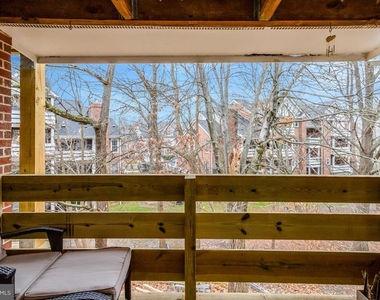 7598 Lakeside Village Drive - Photo Thumbnail 7