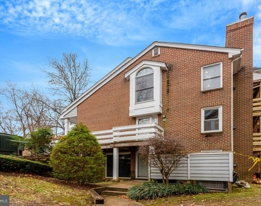 7598 Lakeside Village Drive - Photo Thumbnail 21