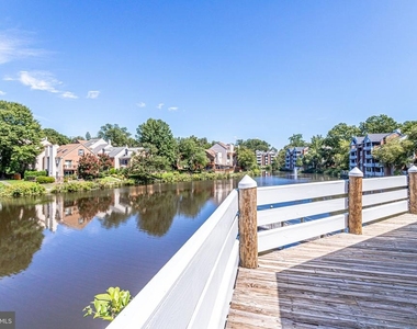 7598 Lakeside Village Drive - Photo Thumbnail 25