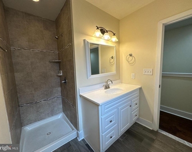 1712 N Gratz Street - Photo Thumbnail 8