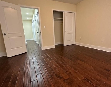 1712 N Gratz Street - Photo Thumbnail 11