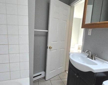 5310 Market Street - Photo Thumbnail 3