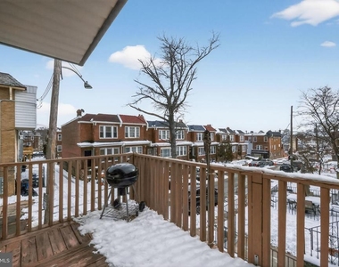 5820 Woodcrest Avenue - Photo Thumbnail 10