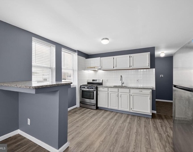 5820 Woodcrest Avenue - Photo Thumbnail 5