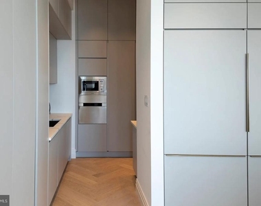 1401 Spruce Street - Photo Thumbnail 2