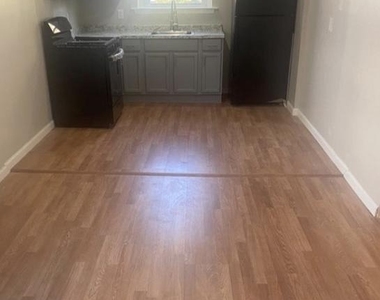 2219 Madison Street - Photo Thumbnail 1