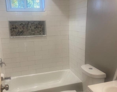 2219 Madison Street - Photo Thumbnail 2