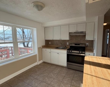 973 S Olden Avenue - Photo Thumbnail 4