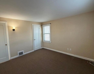 973 S Olden Avenue - Photo Thumbnail 11