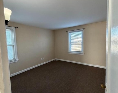 973 S Olden Avenue - Photo Thumbnail 12