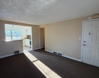 973 S Olden Avenue - Photo Thumbnail 8