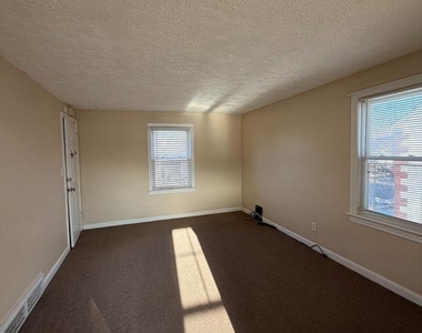 973 S Olden Avenue - Photo Thumbnail 6