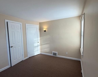 973 S Olden Avenue - Photo Thumbnail 14