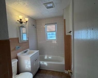 973 S Olden Avenue - Photo Thumbnail 10