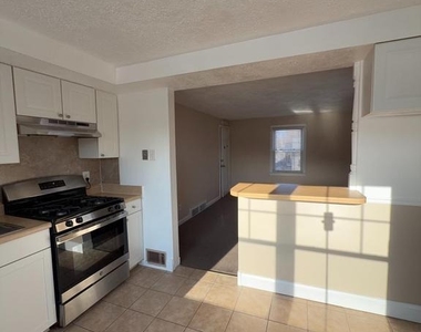 973 S Olden Avenue - Photo Thumbnail 5