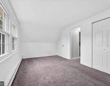 6 Sherwood Lane - Photo Thumbnail 11