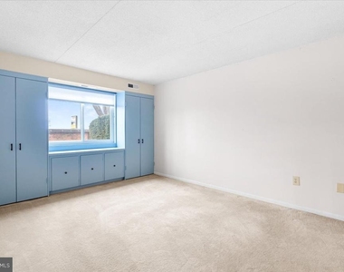 1745 Edgewood Hill Circle - Photo Thumbnail 12
