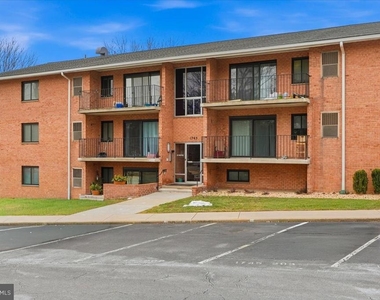 1745 Edgewood Hill Circle - Photo Thumbnail 1