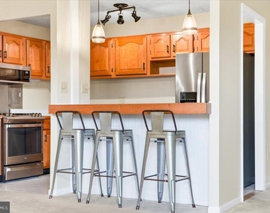 1745 Edgewood Hill Circle - Photo Thumbnail 9