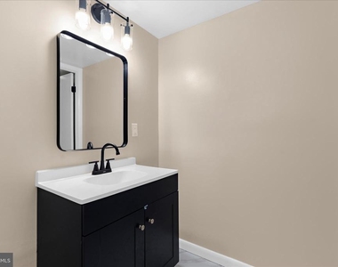 15712 Dorset Road - Photo Thumbnail 24