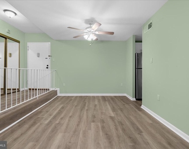 15712 Dorset Road - Photo Thumbnail 8
