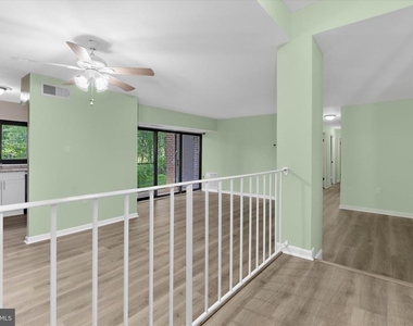 15712 Dorset Road - Photo Thumbnail 7