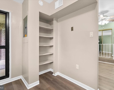 15712 Dorset Road - Photo Thumbnail 11