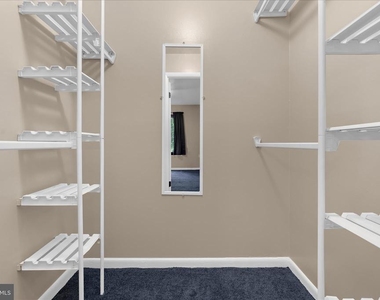 15712 Dorset Road - Photo Thumbnail 23