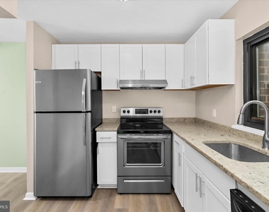 15712 Dorset Road - Photo Thumbnail 10