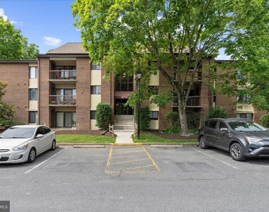 15712 Dorset Road - Photo Thumbnail 3