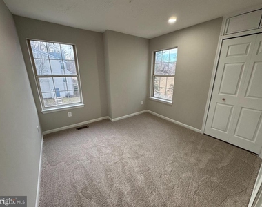 4641 Deepwood Court - Photo Thumbnail 11