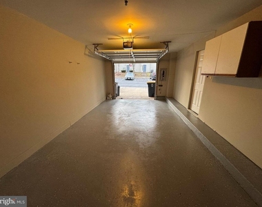 4641 Deepwood Court - Photo Thumbnail 15