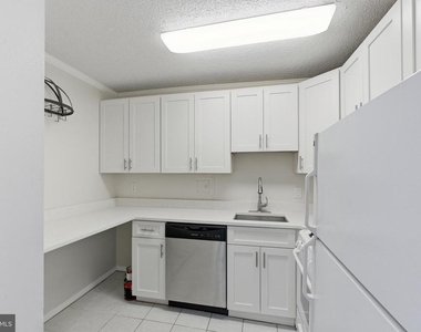 5225 Pooks Hill Road - Photo Thumbnail 5