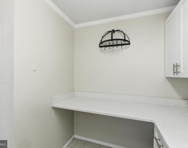 5225 Pooks Hill Road - Photo Thumbnail 11