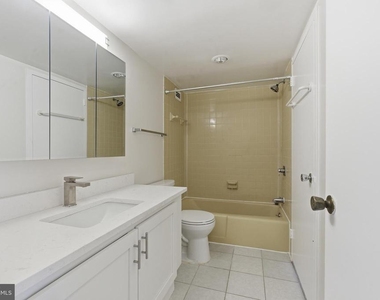 5225 Pooks Hill Road - Photo Thumbnail 8