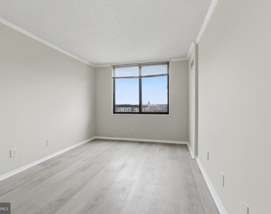 5225 Pooks Hill Road - Photo Thumbnail 2