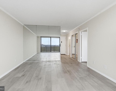 5225 Pooks Hill Road - Photo Thumbnail 3