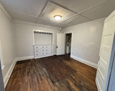 1404 W Michigan Avenue - Photo Thumbnail 9
