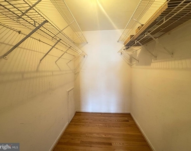 5482 Cedar Lane - Photo Thumbnail 6