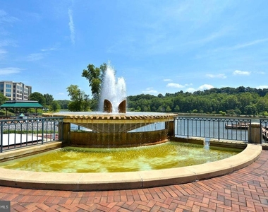 5482 Cedar Lane - Photo Thumbnail 3